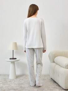 RueChic Pijama Estampado Detalhado