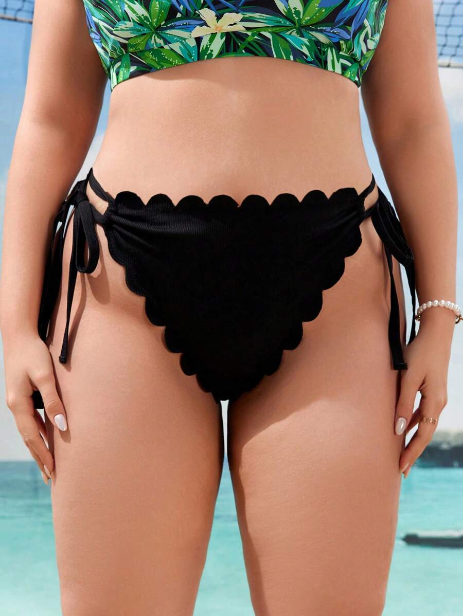 SHEIN Swim Curve Plus Size Solid Bikini Bottom With Scallop Trim And Self-Tie Strings Carnival Summer - Black - View 1