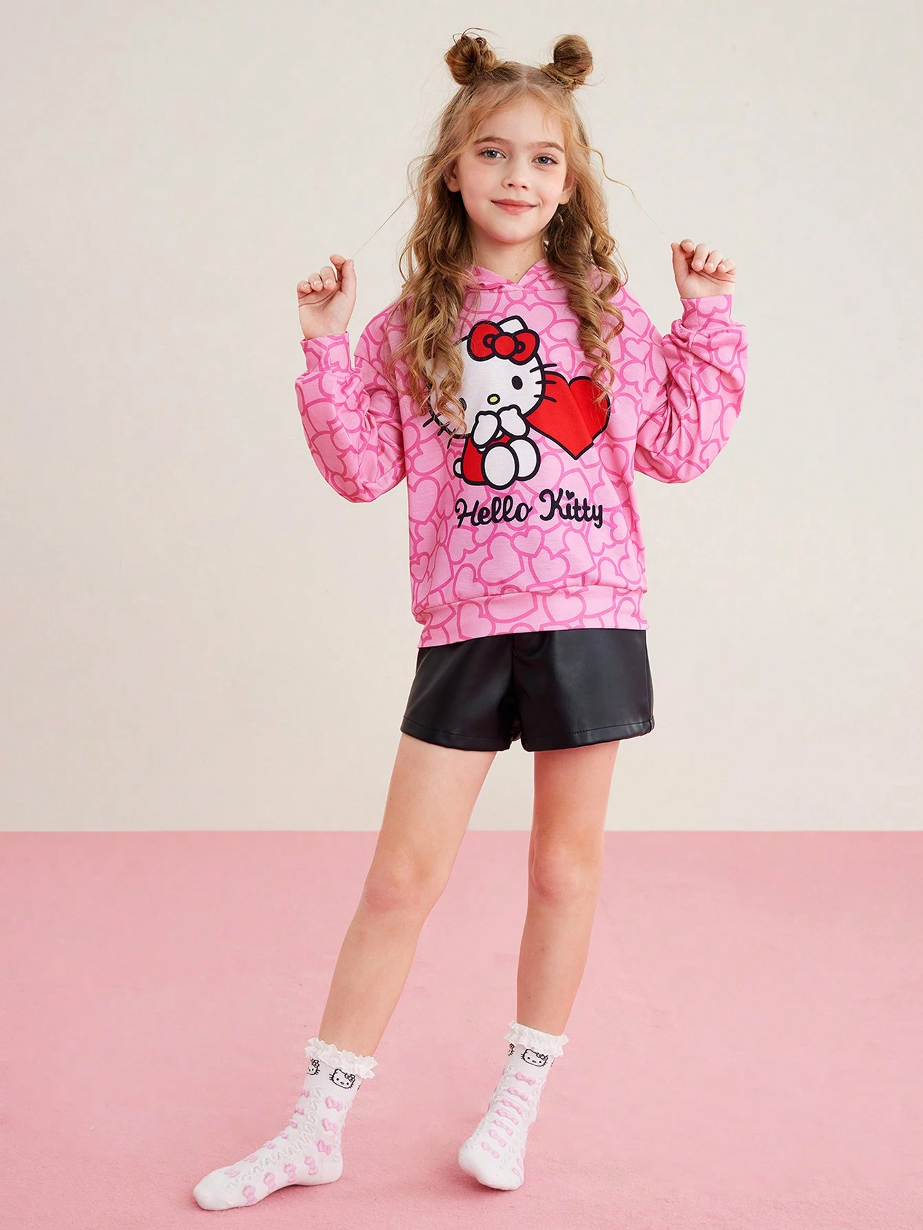 HELLO KITTY AND IENDS | SHEIN Sweat-shirt À Capuche À Imprimé Cœur
