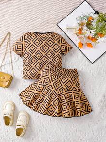 嬰兒女孩幾何印花短袖T恤和裙子套裝 - 棕色 - 查看 2