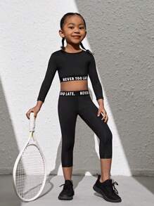 SHEIN 2 件套年轻女孩字母图案短款上衣长袖衬衫和紧身裤运动套装 - 黑色 - 查看 1