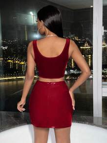 Zolique Women's Solid Color Tank Top & Bodycon Skirt Two Piece Set - Burgundy - View 2