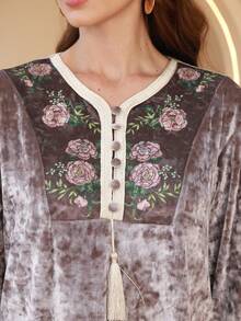 印花流蘇細節阿拉伯洋裝 - 卡其色 - 查看 3