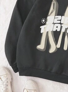 SHEIN EZwear 女式加大码卡通人物和字母印花连帽衫，带保暖内衬