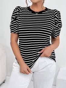 SHEIN Essnce Camiseta de manga abullonada a rayas para uso diario y casual para talla grande en verano