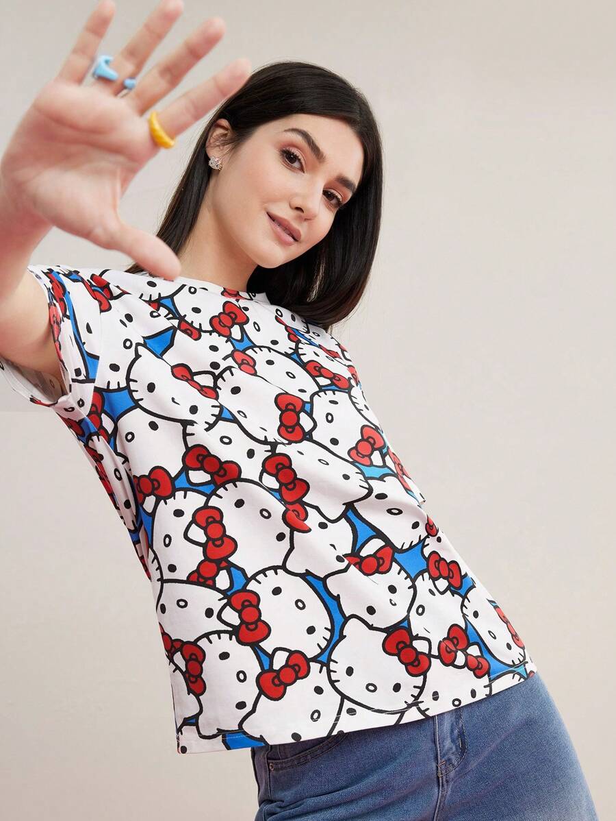 HELLO KITTY AND FRIENDS | SHEIN Camiseta De Manga Corta Con Estampado De Dibujos Animados En Todo El Cuerpo Y Cuello Redondo - Blanco - Ver 1