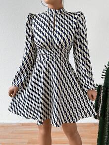 SHEIN Privé Women's Stand Collar Wave Striped Lantern Sleeve Dress - Multicolor - View 4