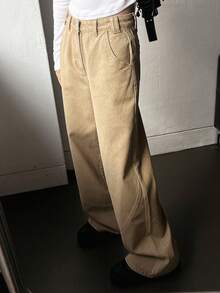 DAZY Của phụ nữ Màu thuần quần ống rộng Quần jean Với Nghiêng Túi - Màu Khaki - Xem 4