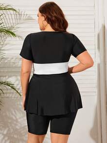 Swim Lushoire 大尺碼女士綁帶短袖短款上衣和短褲泳衣套裝 - 黑與白 - 查看 2