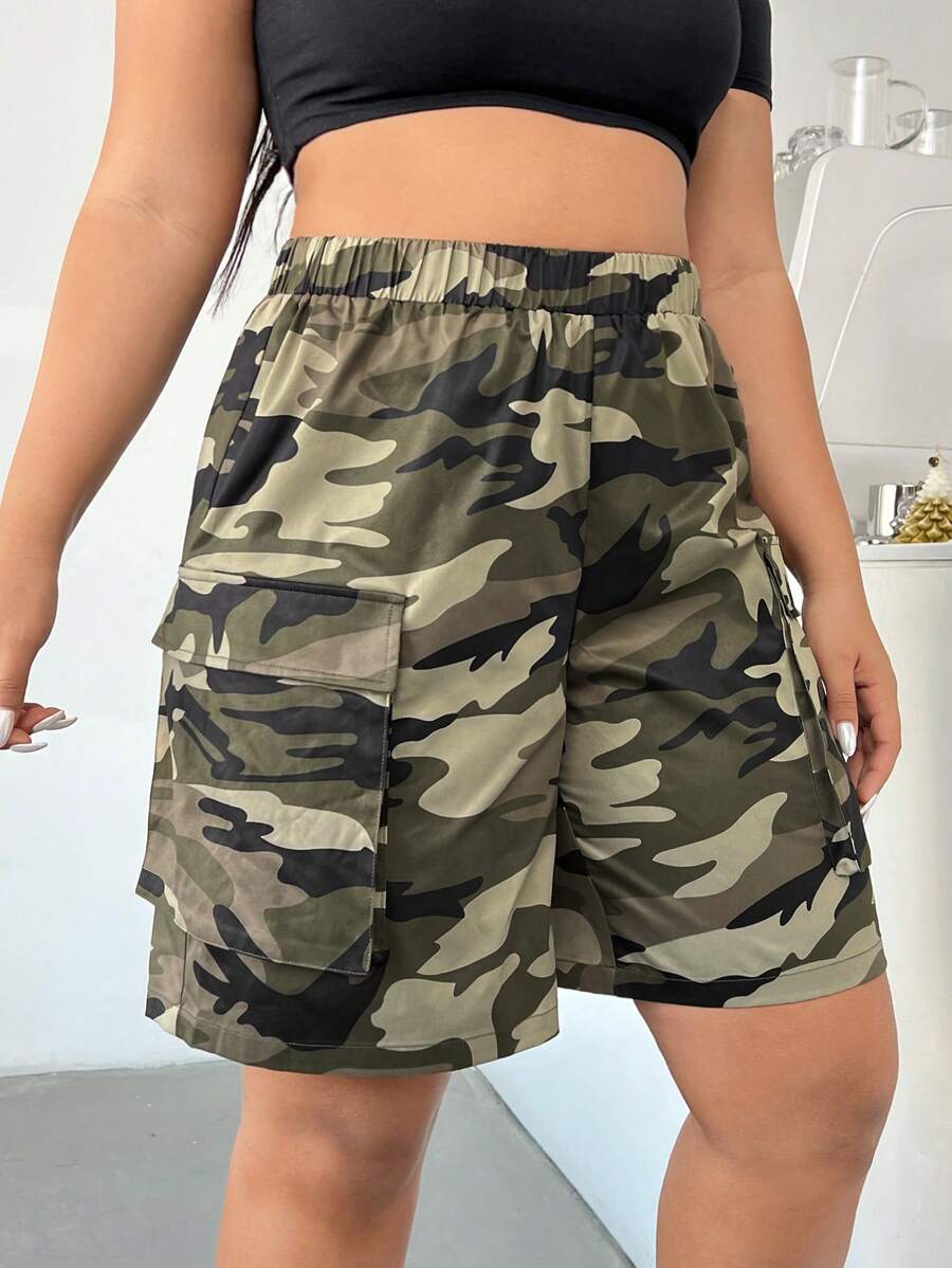 SHEIN EZwear Pantaloni Utility Con Tessuto A Camouflage Verde Per Escursioni All'aperto Taglie Forti Con Tasche Multiple Per L'estate - Multicolore - Visualizzare 1