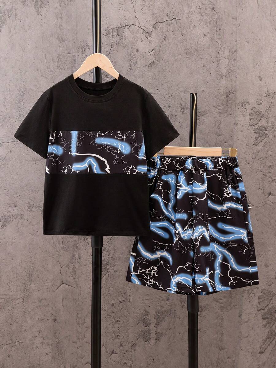 SHEIN 青少年男孩街頭時尚印花拼接t恤和短褲套裝 - 黑色 - 查看 1