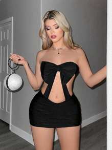 Sweetina 修身版型3d蝴蝶結剪裁露背無肩帶連身裙 - 黑色 - 查看 4