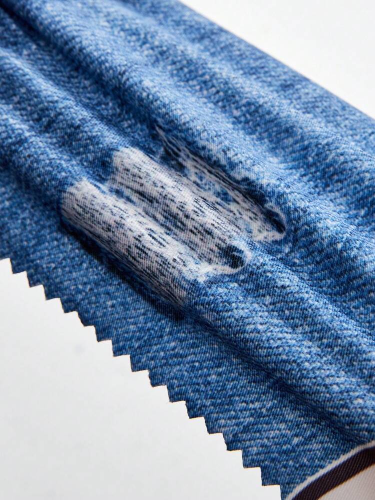 Young Girl Fashionable And Coat, With Added Insulation And Detachable Large Furry Collar For Warmth