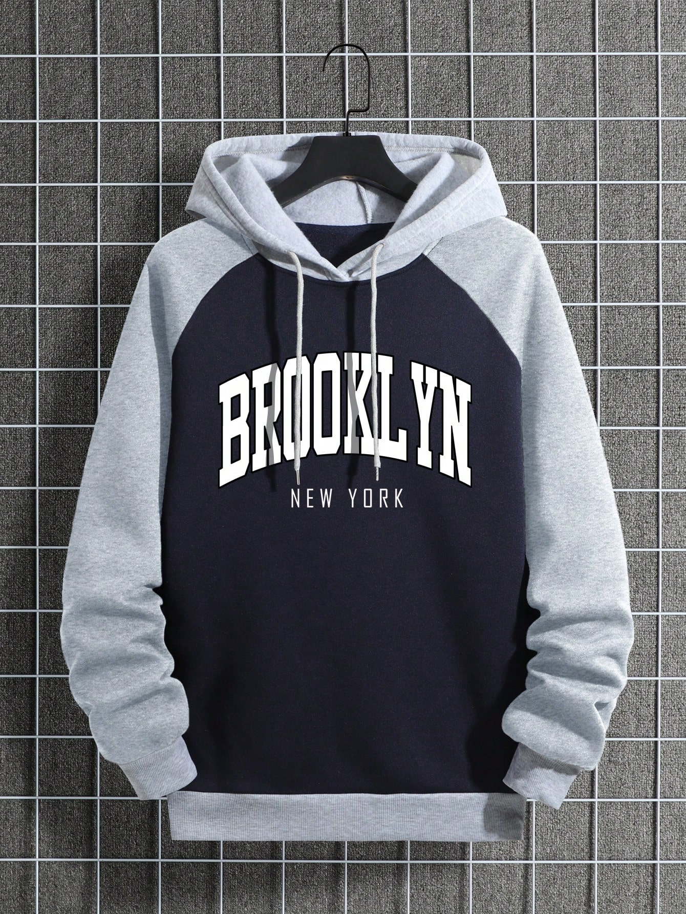 Manfinity Dauomo Men'S Contrast Color Letter Printed Drawstring Hooded Fleece Sweatshirt