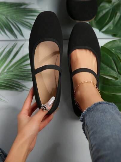 حذاء مسطح مربع الأصبع للسيدات ذو شريط مطاطي أسود لخريف 2025، مناسب لجميع الفصول، أحذية بالية، ماري جين