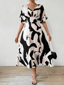 Rafferiza Random Printed Batwing Sleeve Dress Maxi Women Outfit - Black and White - View 3