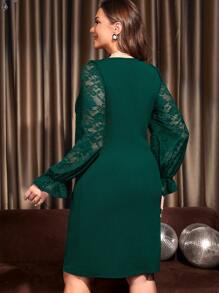 EMERY ROSE Plus Size Lace Bell Sleeve And Scallop Hem V-Neck Dress - Dark Green - View 2