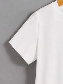 SHEIN 年轻男孩休闲宇航员和字母印花短袖圆领 T 恤，夏季儿童男孩衬衫 - 白色 - 查看 4