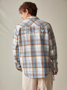 Manfinity RebelGame 男士寬鬆編織休閒格紋印花襯衫 - 藍白色 - 查看 2