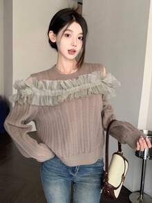 DAZY 女士圓領毛衣,帶網紗荷葉邊,肩部空心設計 - 杏色 - 查看 2