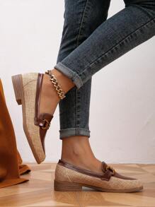 Women's Spring And Autumn Metal Buckle Round Toe Comfortable Color Block Flat Loafers
