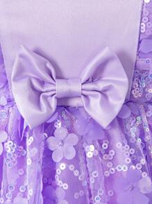 SHEIN Vestido Morado Para Niñas Pequeñas Con Bordado De Flores En 3d - Morado - Ver 6