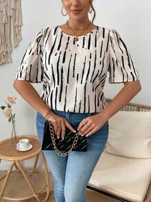 SHEIN Franclia 大尺碼女性泡泡袖短袖印花襯衫 - 彩色 - 查看 4