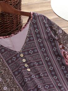 EMERY ROSE Plus Size Women's Geometric Patchwork Printed V-Neck Dress - Red Violet - View 5