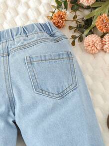 Baby Girl Casual Heart & Flower Embroidered Jeans - Light Wash - View 6
