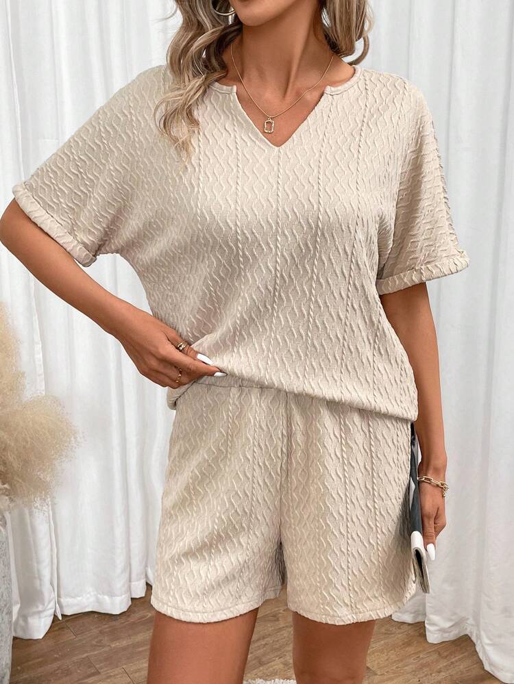 Women'S Notch Collar Batwing Sleeve Textured Fabric V Neck Casual Short Tops And Shorts Set Summer
