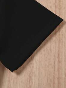 SHEIN 青少年女孩圖案短袖t恤和短褲套裝 - 黑色 - 查看 3