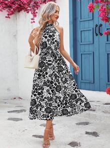 SHEIN Clasi 女士花卉印花露背連衣裙 - 黑與白 - 查看 5