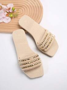 女士加大號平底拖鞋,新款時尚方頭鉚釘裝飾沙灘涼鞋,輕量鞋款 - 米色 - 查看 4