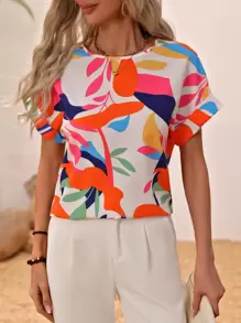 SHEIN Clasi Blusa De Manga Corta Estilo Murciélago Con Estampado Completo - Blanco - Ver 5