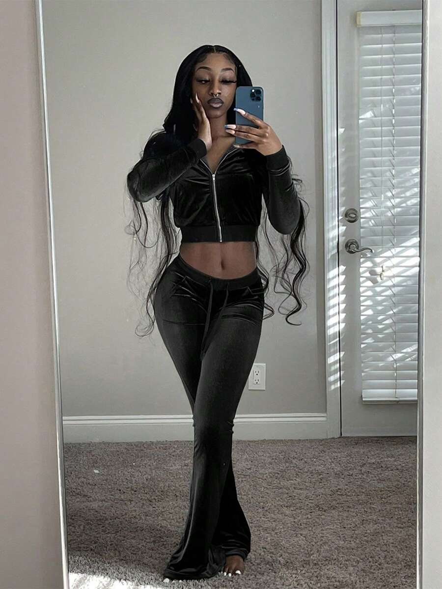 2 件套女士休闲天鹅绒短款夹克连帽衫和喇叭裤套装，性感纯色秋冬季装