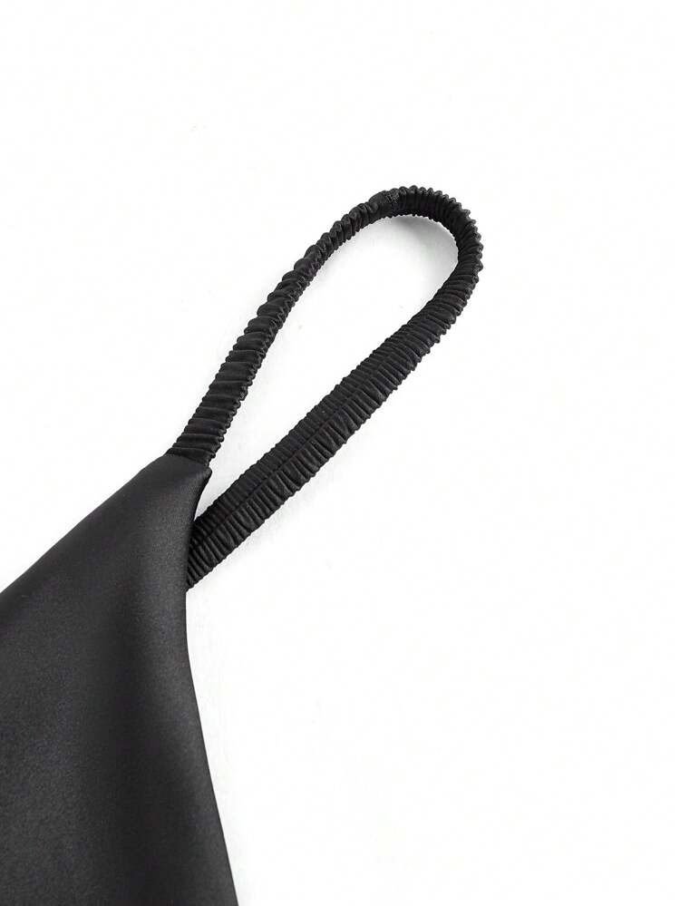 Leisure Women's Round-Buckle Linked Thong Pants