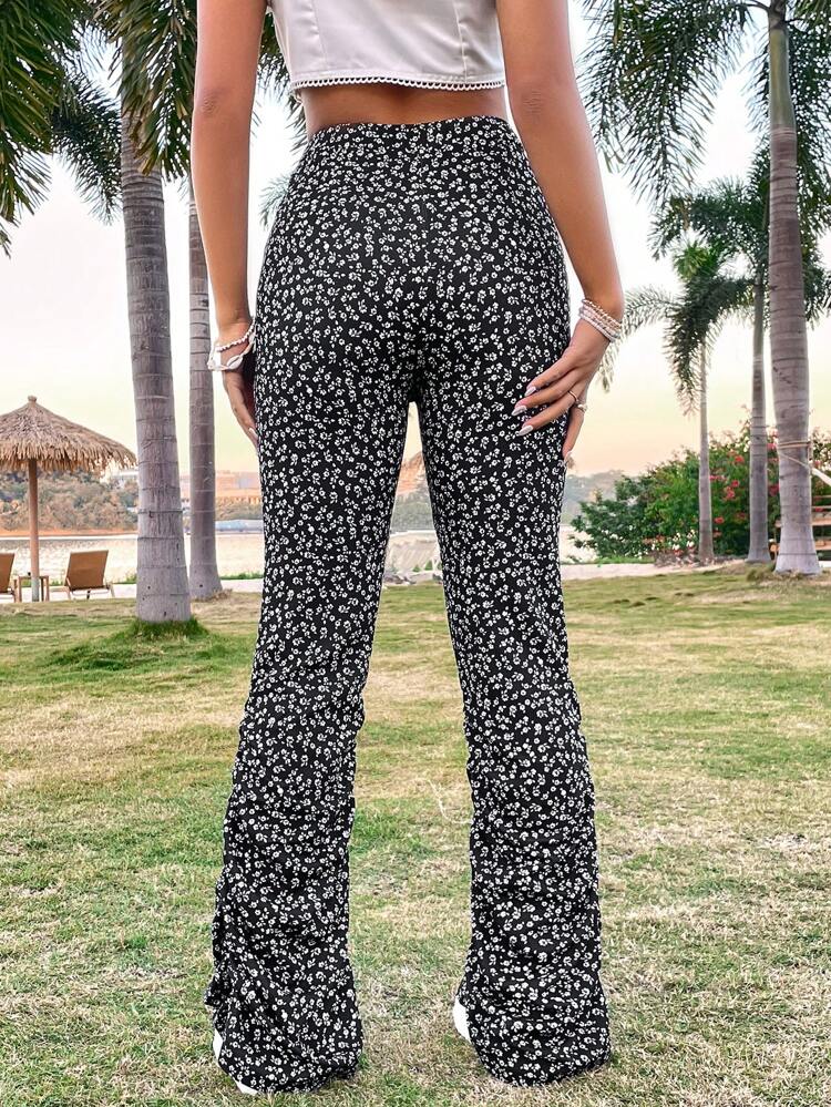 Women's Ditsy Floral Print Wrinkle Flare Pants