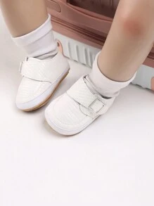 1 雙男童休閒 Pu 皮革防滑運動鞋,適合 0-1 歲幼兒,四季穿著 - 白色 - 查看 3