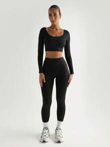 Bộ 2 món gồm áo croptop tay dài và quần legging bó sát, trang phục thể thao thường ngày. - màu đen - Xem 7