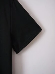 SHEIN Slayr Áo thun in chữ & môi Plus Size - màu đen - Xem 3