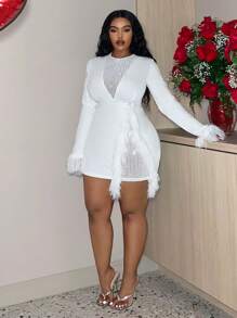 Slaydiva Vestido mini ajustado blanco elegante con malla y peluche para mujer de talla grande, adecuado para el Día de San Valentín, fiestas, citas - Blanco - Ver 5