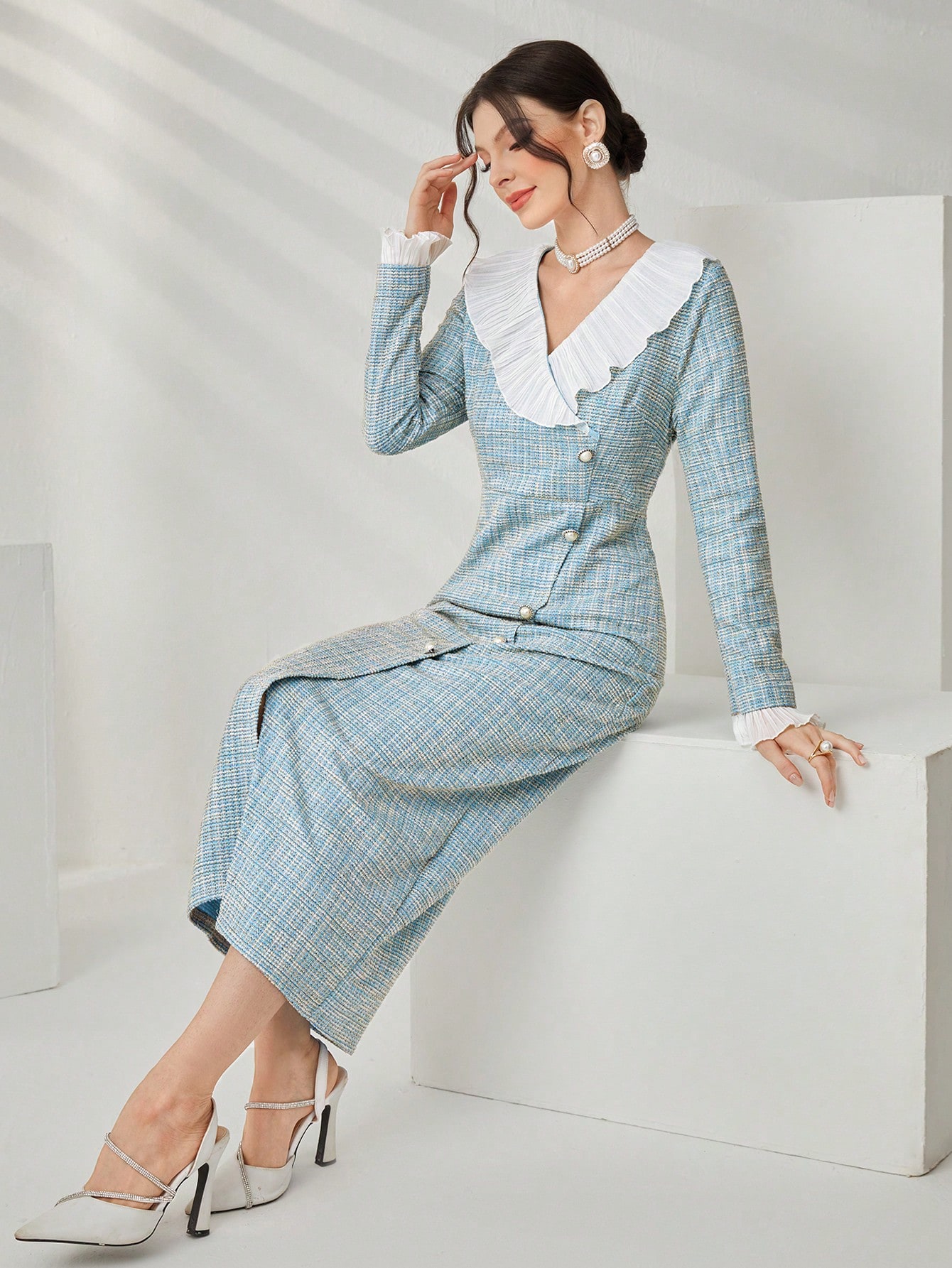 Modelyn فستان سهرة طويل أنيق له تفصيلات من الدانتي...