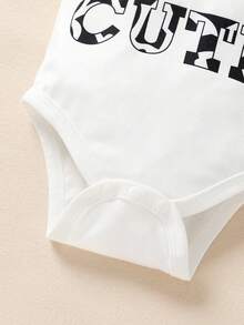 3pcs/Set Lovely Baby Girls' Letter & Cartoon Cow Pattern Printed Flounce Sleeve Jumpsuit And Front Bowknot Cow Pattern Printed Sports Shorts With Headband - Multicolor - View 6