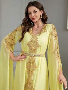 時尚長袖點綴的阿拉伯風格女裝連身裙,配腰帶 - 黃色 - 查看 7