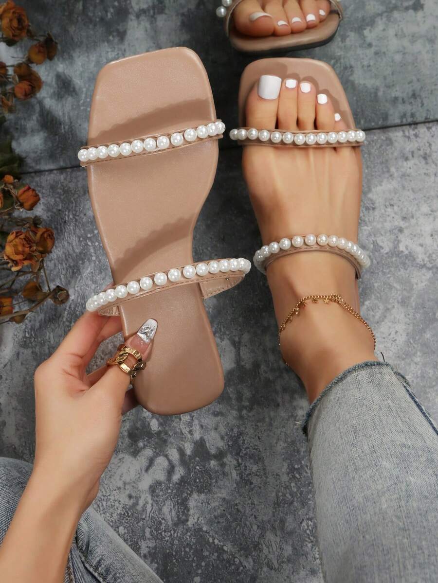 女士新款夏季平底涼鞋,時尚百搭珍珠裝飾海灘度假涼鞋 - 杏色 - 查看 1