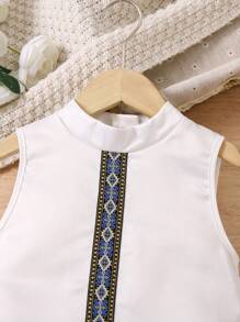 SHEIN 小女孩幾何印花立領無袖裙 - 白色 - 查看 5