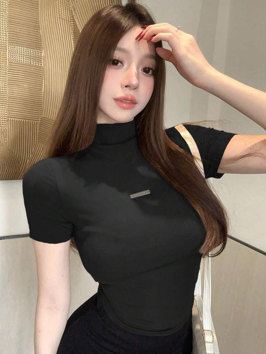 DAZY 女款純色立領拼貼細節 T 卹 - 黑色 - 查看 1
