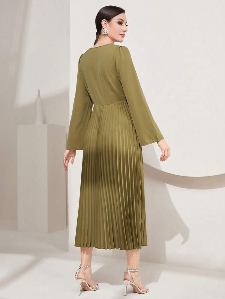 Ladies' Glitter Ribbon Fringe Accented Pleated Hem Dress Long Evening Dresses