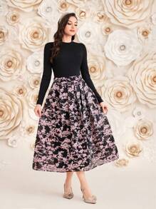 Modelyn Women's Slim Fit T-Shirt And Printed Skirt Two Pieces Set 2 Pieces Set - Multicolor - View 9