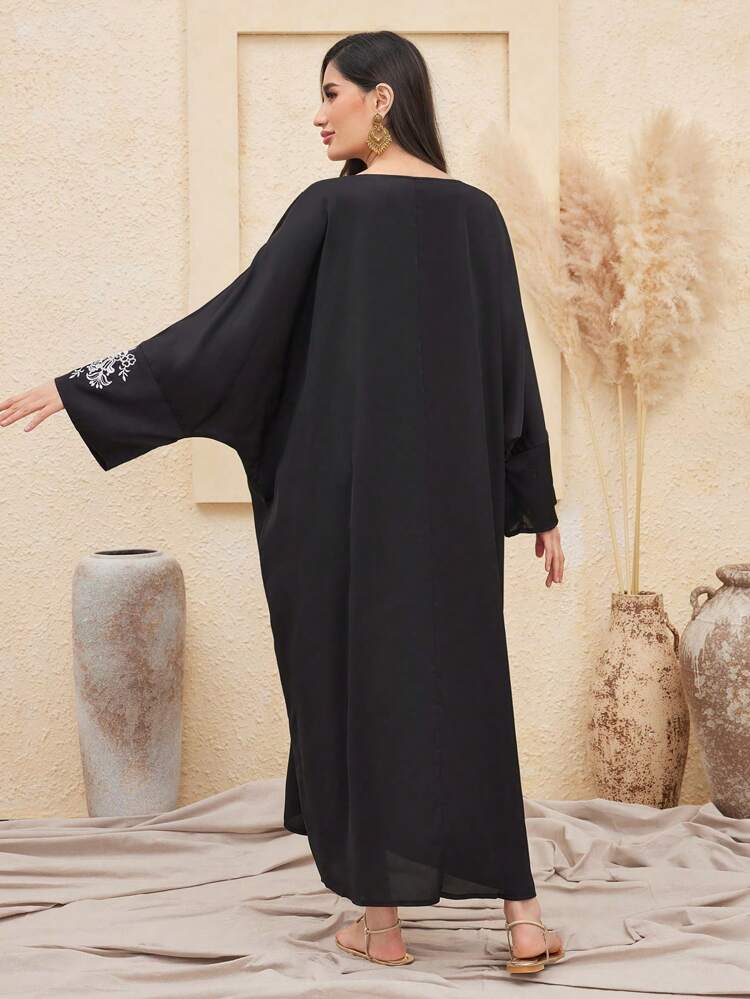 Women's Positioning Embroidery Batwing Sleeve Elegant Kaftan Dress